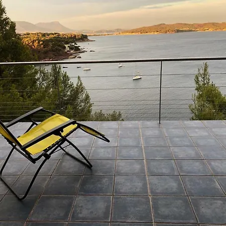 Baou Blue Seafront Villa